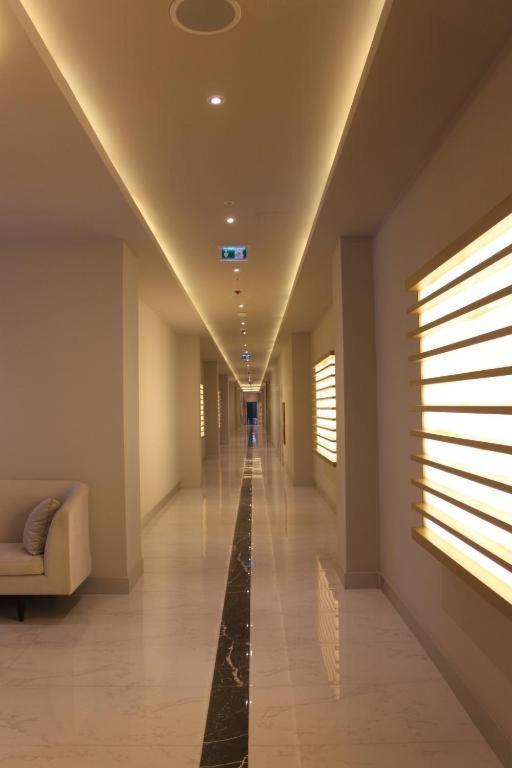 Orbit City Batumi Hotel Bagian luar foto