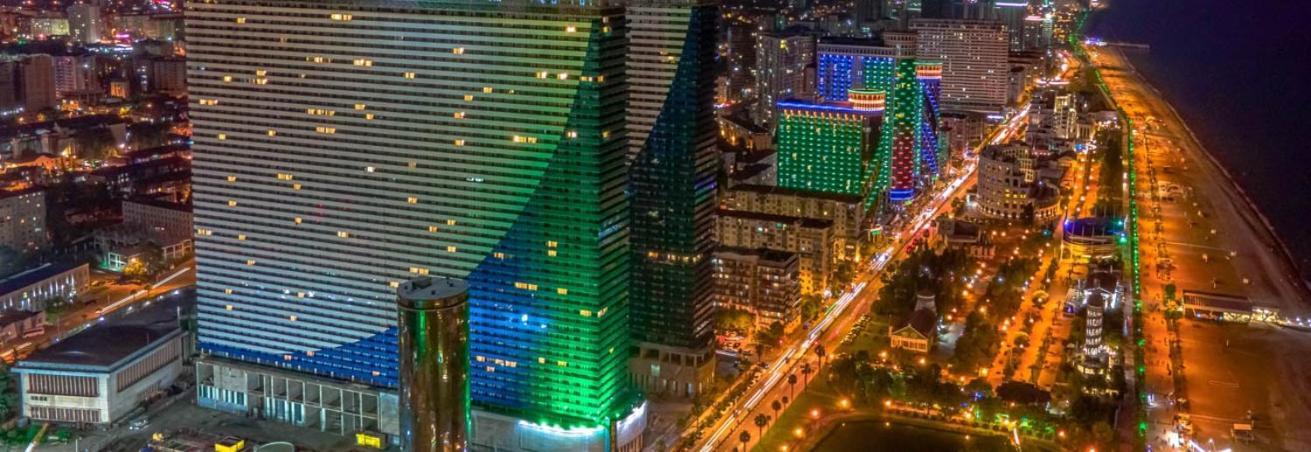 Orbit City Batumi Hotel Bagian luar foto